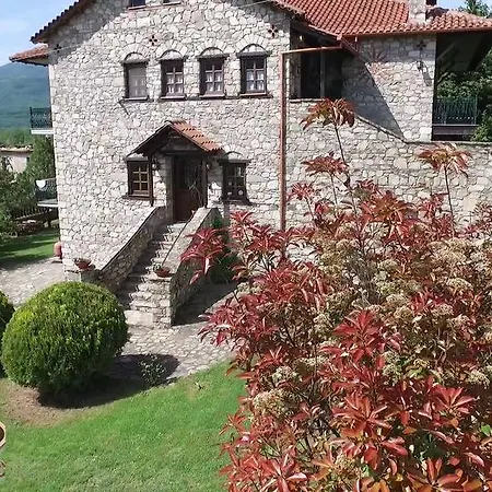 בית הארחה Agonari